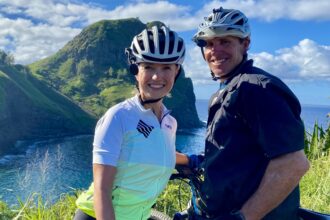 Maui Bike Tour couple