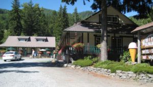 Whittaker's Motel and Historic Bunkhouse