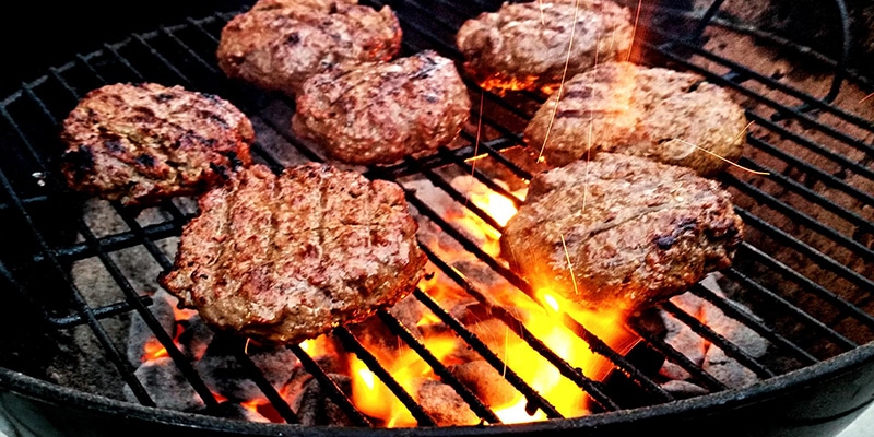 6 Tips on Grilling Hamburgers